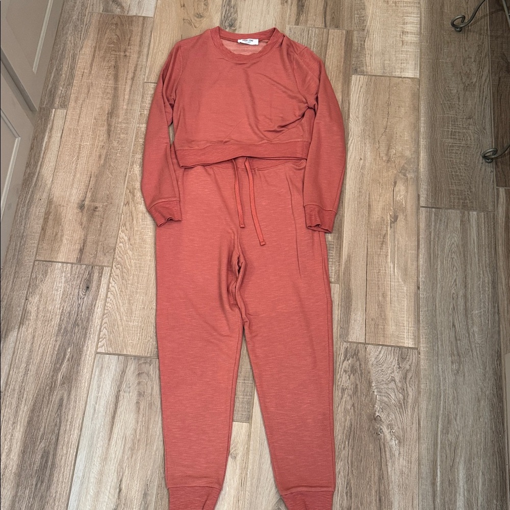 Double Zero burnt orange sweatshirt and pants size medium